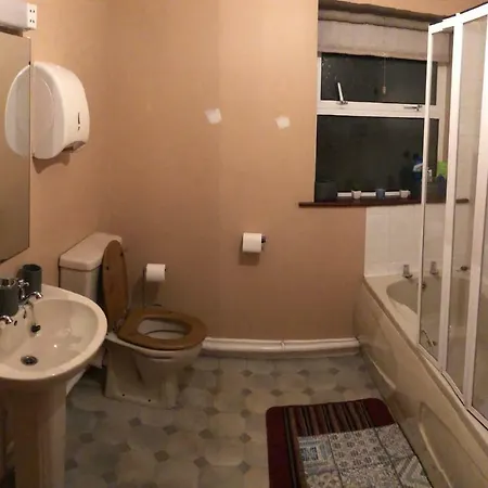 بيت ضيافة Apt 1 O Duffy Centre *