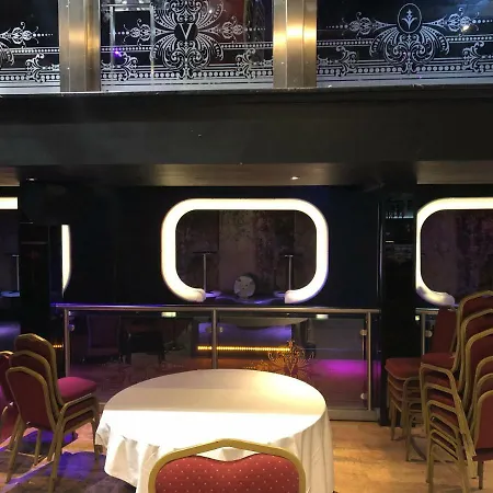 Apt 1 O Duffy Centre بيت ضيافة كاريكماكروس